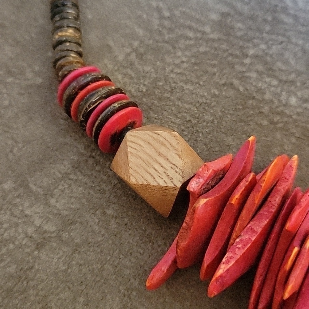 Vtg Horn Wood Beaded Tribal Warrior Avant Garde Festival Unisex Necklace - Picture 3 of 9